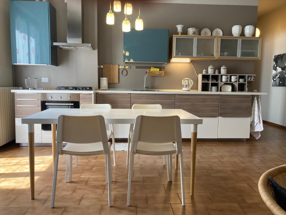 La Casa Di Garibaldi Apartman Borgomanero Kültér fotó